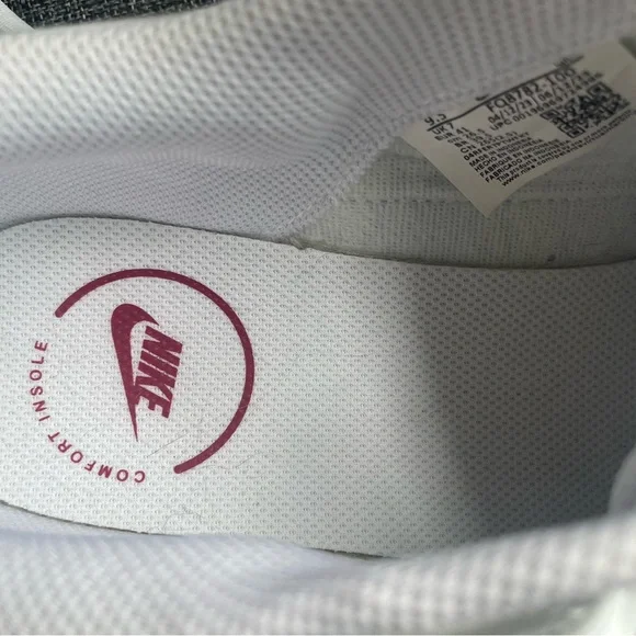 Nike White and Pink Blazer Low Sneakers - Picture 5 of 8